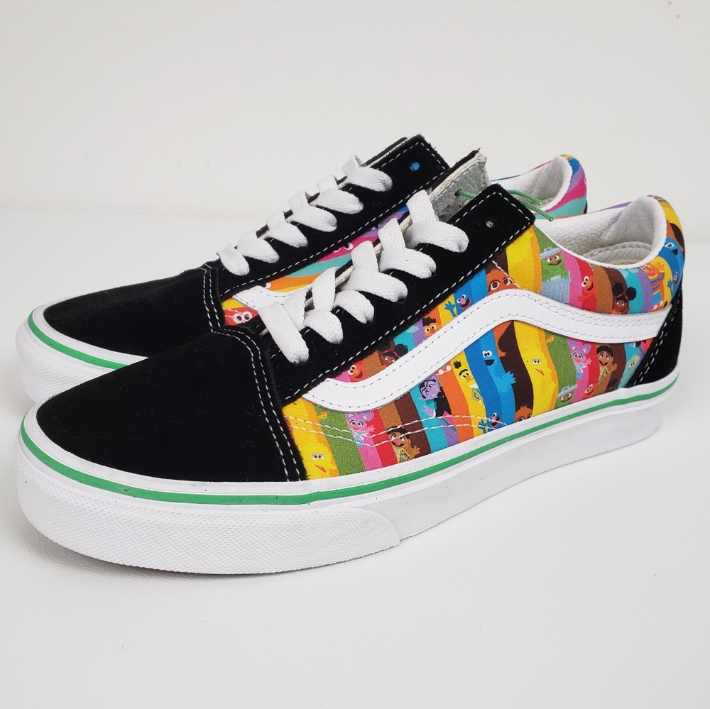 Vans x Sesame Street Old Skool Sneakers LE Rainbow Stripes 6.5 Women (5 Men)